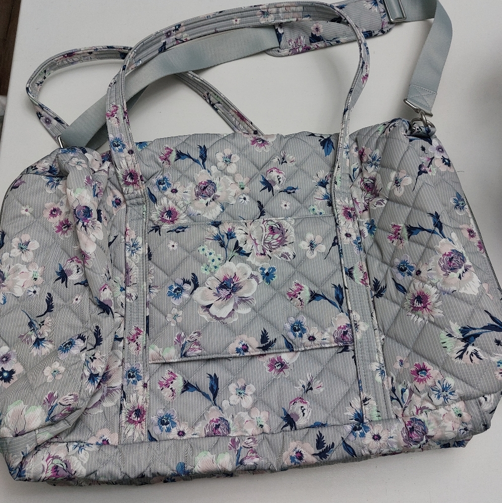SALE Vera Bradley Performance Twill Large Lay Flat Travel Duffel Park Stripe NWT - Picture 2 of 3